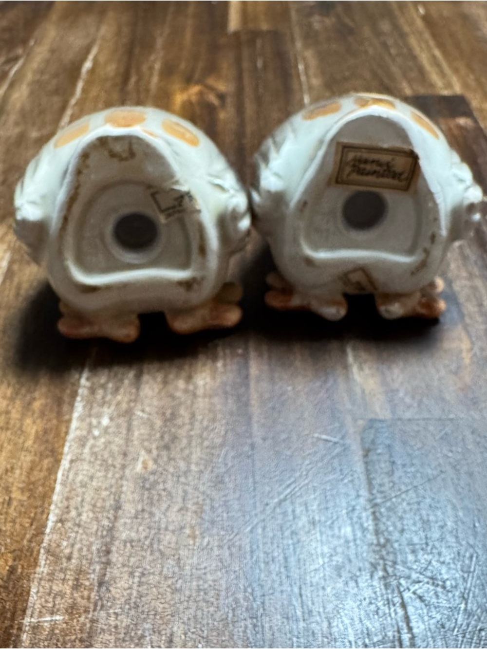 Fritz & Floyd  Vintage Owl Ceramic Salt and Pepper Shakers - Yellow and White - Picture 3 of 5